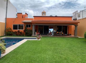 Casa · 234m² · 3 Recámaras · 3 Estacionamientos · Casa - Fraccionamiento Real Hacienda de San José