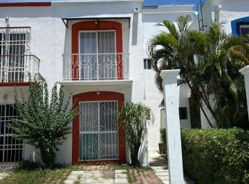 Casa de 3 habitaciones, Solidaridad · Casa en Venta Misión del Carmen, Playa del Carmen, Quintana Roo