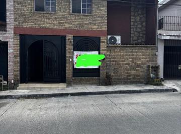 Casa · 306m² · 3 Recámaras · 1 Estacionamiento · Hermosa Casa en Venta