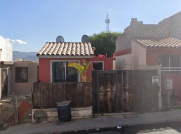 Casa de 2 habitaciones, Ensenada · Casa de Remate Circuito de Los Encinos 881 Fraccionamiento Los Encinos Ensenada Baja California!