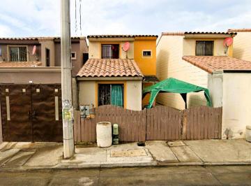 Casa de 3 habitaciones, Ensenada · Casa de Remate Av del Fresno 182 Fraccionamiento Los Encinos Ensenada Baja California!