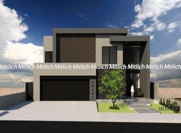 Casa · 420m² · 4 Recámaras · 4 Estacionamientos · Casa en Venta Fracc. Dominio $17,000,000.