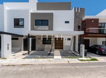 Casa · 251m² · Casa en Venta en Residencial Aqua