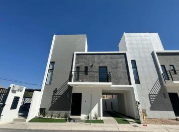 Casa · 147m² · 3 Recámaras · Se Vende Casa en Hacienda Monterrey