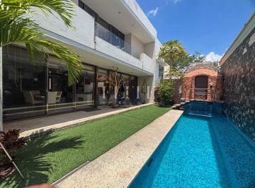 Casa · 373m² · 3 Recámaras · 3 Estacionamientos · Casa Exclusiva en Venta en Residencial Cumbres