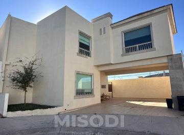 Casa de 3 habitaciones, Ramos Arizpe · Casa en Venta