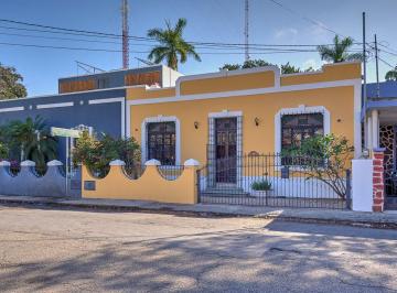 Casa de 3 habitaciones, Mérida · Casa Reforma – Elegante Residencia Art Déco con Jardín, Alberca y Casita en Mérida Centro