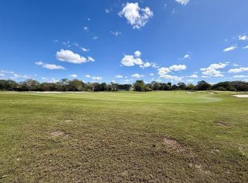 88d546392f1c12fbc9b172d1cff757b879c071b9067602500861ea2986092b7f · Terreno en Venta con Vista Al Campo de Golf, Hoyo 11, Yucatán Country Club.