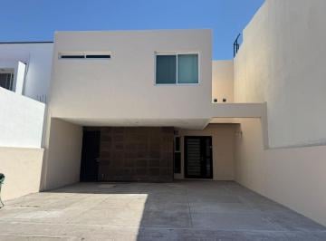 Casa de 3 habitaciones, Salamanca · Casa en Renta en Las Glorias Residencial, Salamanca, a 5 Minutos de Mazda Motors