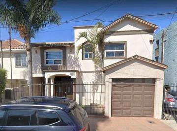 Casa de 3 habitaciones, Tijuana · Recuperación Bancaria en Tijuana