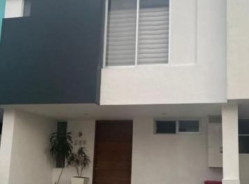 Casa de 3 habitaciones, Tlajomulco de Zúñiga · Casa Venta en El El Origen, Coto Izvora. $2,890,000