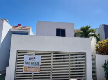 Casa de 3 habitaciones, Mérida · Casa de 3 Recamaras en Venta en Real Montejo