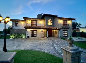 Casa de 4 habitaciones, Zapopan · Casa en Venta en Colinas del Centinela Zapopan Jalisco