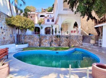 Casa de 9 habitaciones, Jojutla · Casa en Venta en Tequesquitengo