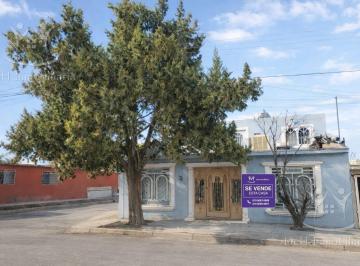 Casa · 173m² · 5 Recámaras · 2 Estacionamientos · Casa en Tierra y Libertad
