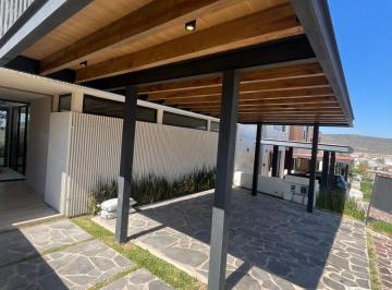 Casa en condominio de 3 habitaciones, Querétaro · Venta Residencia Moderna Altozano Queretaro