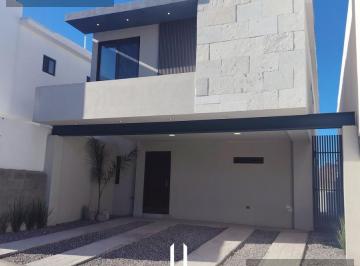 Casa · 165m² · 3 Recámaras · 2 Estacionamientos · Casa en Chihuahua