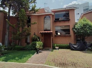 Casa en condominio de 4 habitaciones, Alvaro Obregón · Casa en Venta en Condominio en Bosques de Tarango