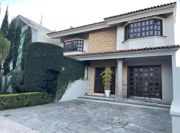 Casa de 4 habitaciones, Zapopan · Residencia Contemporánea con Carácter Arquitectónico Mexicano de Lujo. Royal Country – C. La Pradera