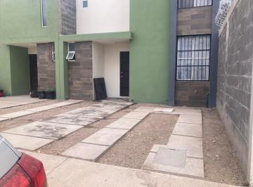 Casa · 3 Recámaras · 2 Estacionamientos · Renta Casa Amueblada, La Cantoria, Camino Santa Rita 401