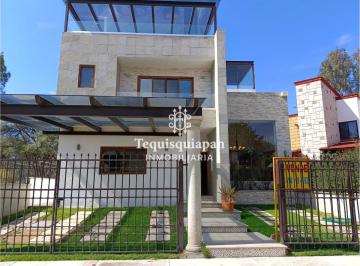 Casa de 4 habitaciones, Tequisquiapan · Casa en Venta en Club de Golf Tequisquiapan