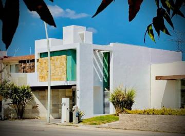 Casa de 3 habitaciones, León · Casa en Venta Sierra Nogal