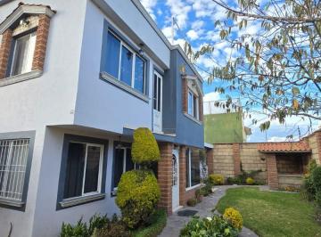 Casa de 7 habitaciones, Toluca · Casa en Venta en Toluca. San Angelin