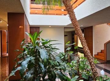 Casa de 5 habitaciones, Morelia · Preciosa Residencia en Campo de Golf, Excelente Ubicación, Seguridad y Tranquilidad