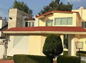 Casa · 186m² · 4 Recámaras · 2 Estacionamientos · Casa en Venta – Jardines de Satélite, Naucalpan