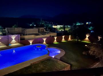 Quinta de 3 habitaciones, Santiago · Venta de Quinta en Santiago