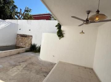 Casa · 3 Recámaras · 2 Estacionamientos · Casa en Renta de 3 Recámaras en Altabrisa a 2 Cuadras de La Plaza