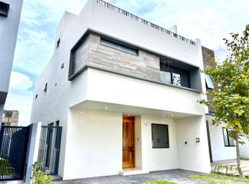 Casa de 4 habitaciones, Zapopan · Casa en Venta Parques Vallarta, Zapopan Jalisco