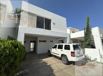 Casa · 3 Recámaras · 2 Estacionamientos · Casa en Renta en El Encanto