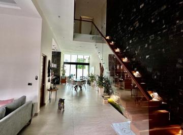 Casa de 4 habitaciones, Solidaridad · Casa de 4 Recámaras y 4.5 Baños en Selvamar Playa del Carmen del Lado del Mar.