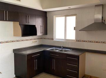be0c462e121463ca86a28c7ee5c7db3724bd9e65a9e77dea15968134662ef332 · Casa en Renta en Privanzas Florencia - Valle Oriente