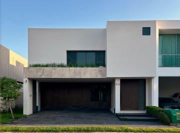 Casa de 4 habitaciones, Zapopan · Casa en Renta en Puerta Plata