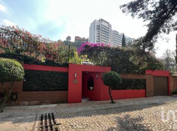 Casa · 300m² · 3 Recámaras · 2 Estacionamientos · Casa en Renta en Huixquilucan