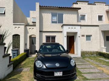 Casa · 150m² · 3 Recámaras · 2 Estacionamientos · Casa Amueblada en Renta, Metepec