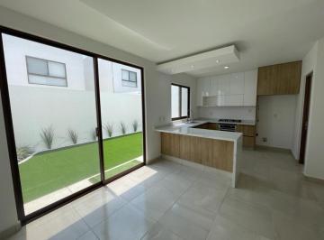 Casa de 3 habitaciones, El Marqués · Casa en Venta en Av Iolita, Colonia Zibatá, Querétaro