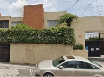 Casa de 4 habitaciones, Alvaro Obregón · Casa en Venta en Av Toluca 811, Olivar de Los Padres, Álvaro Obregón