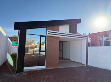Casa de 3 habitaciones, Tequisquiapan · Casa con 3 Recámaras y 320 m² de Terreno en Venta en Tequisquiapan