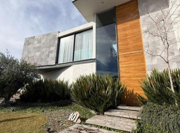 Casa 487m² Venta La Campiña del Bosque · Diseño, Tecnología y Naturaleza en La Campiña, 487 m² de Terreno y 3 Recámaras