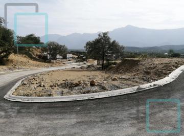 Terreno / Lote · 413m² · Terreno en Venta Bosques de Las Misiones Zona Carretera Nacional Santiago
