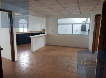 Casa · 4 Recámaras · 4 Estacionamientos · Casa en Renta con 4 Habitaciones en Santa Anita Huiloac, Tlaxcala