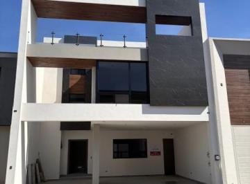 Casa de 4 habitaciones, Santiago · Casa Para Estrenar en Amorada