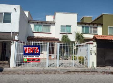Casa · 180m² · 3 Recámaras · 2 Estacionamientos · Casa - Fraccionamiento Milenio 3a Sección