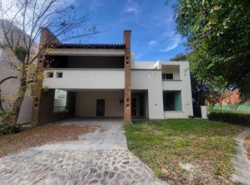Casa de 3 habitaciones, Saltillo · Venta Casa San Alberto