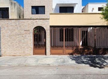 Casa de 4 habitaciones, Mérida · Casa en Venta a Tres Calles de Periférico Norte