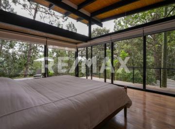 Casa · 460m² · 4 Recámaras · 3 Estacionamientos · Casa en Venta en Avándaro, Valle de Bravo - (4)