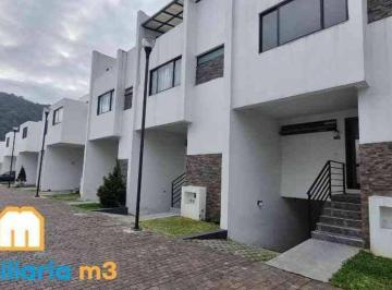 Casa de 3 habitaciones, Orizaba · Casa en Venta en Residencial Lomas, Orizaba